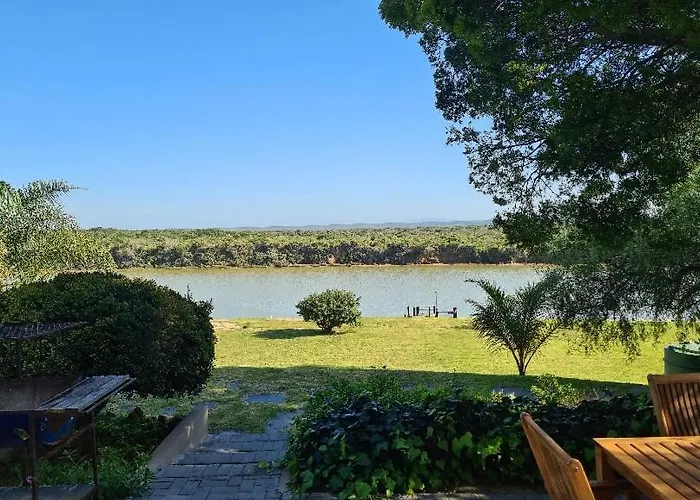 10 On Aquavista Addo River View Villa