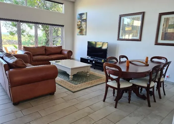 10 On Aquavista Addo River View Villa