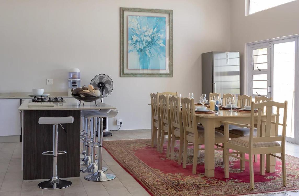 10 On Aquavista Addo River View Villa *