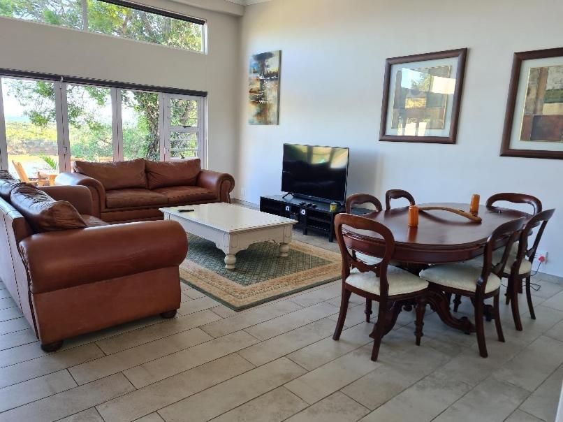 Villa 10 On Aquavista Addo River View Colchester